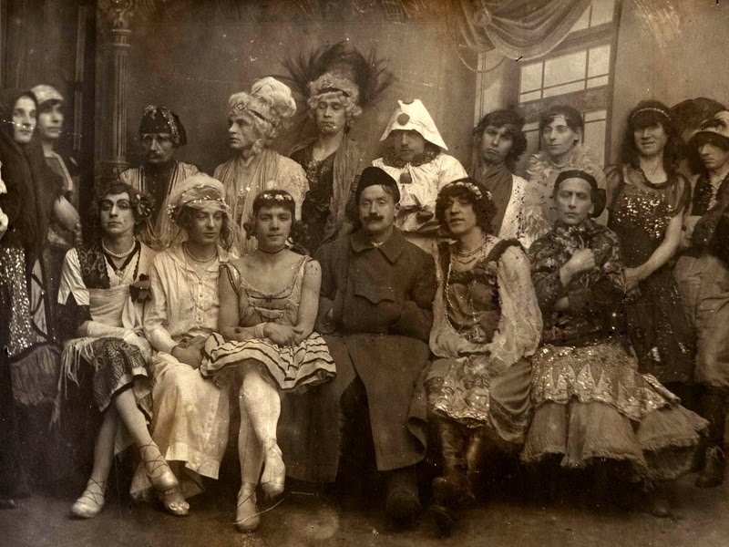 Participants of a staged wedding in an apartment in Petrograd, 1921 | © Central Archive of Saint Petersburg