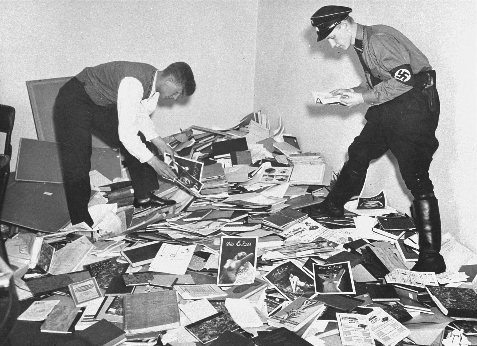 Nazis destroy Magnus Hirschfeld&rsquo;s archive and the Institute for Sexual Science, May 6, 1933 | © Wikipedia